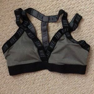 Sports bra